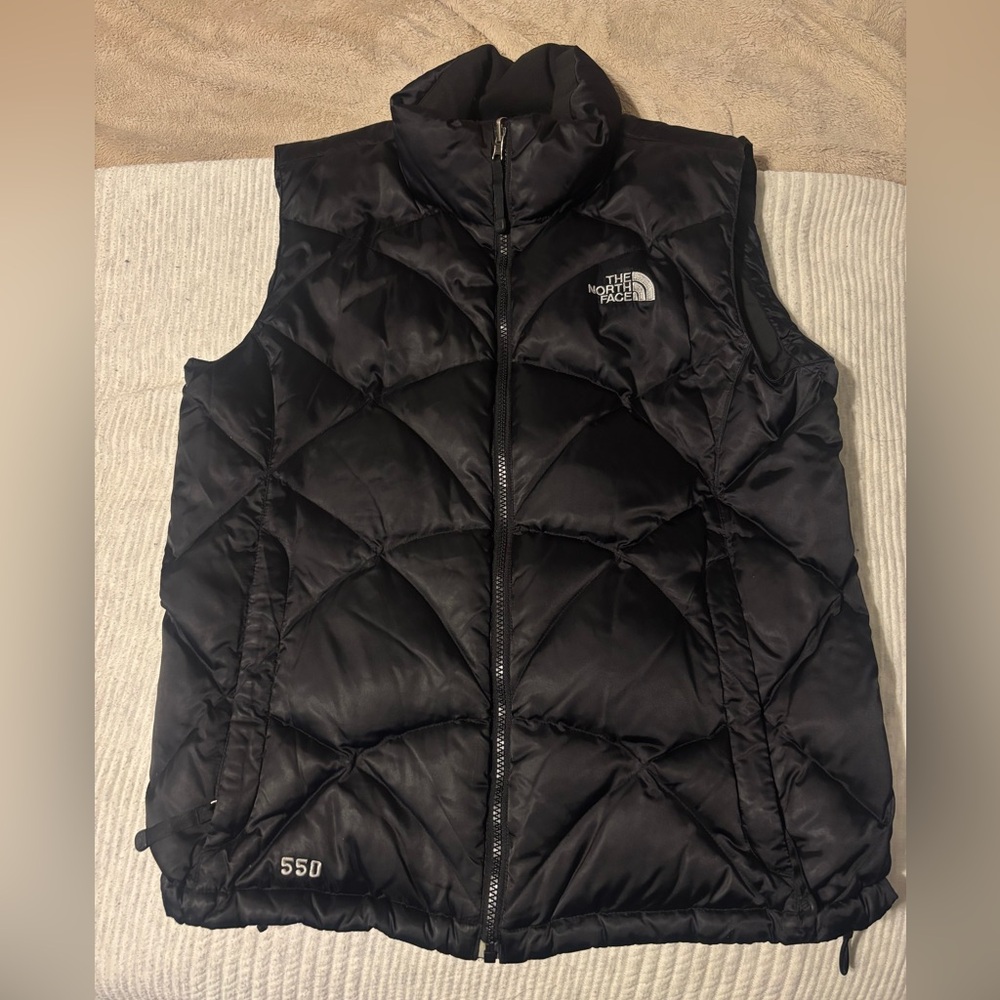 The North Face 550 puffer vest
